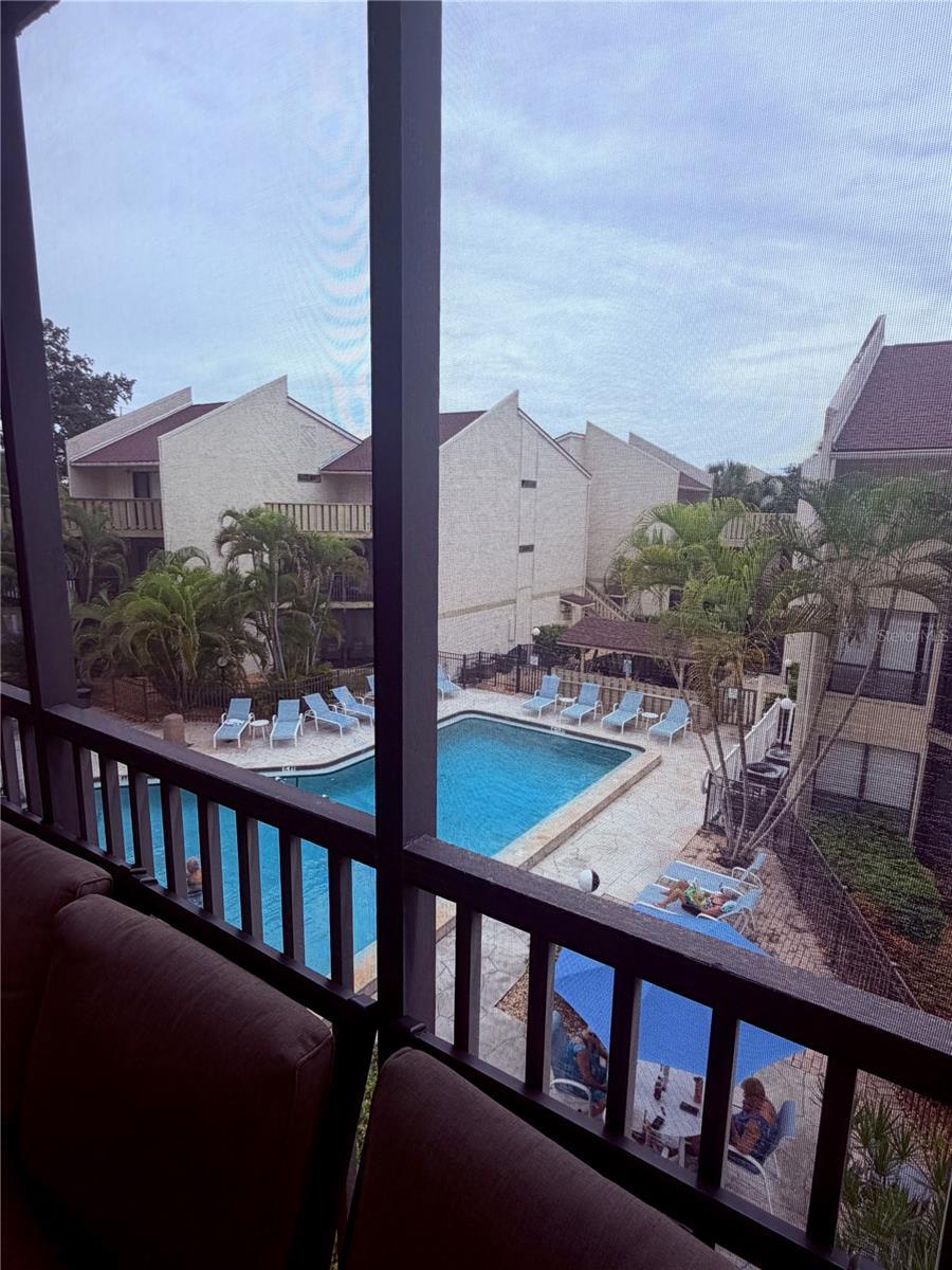6157 MIDNIGHT PASS RD #E53