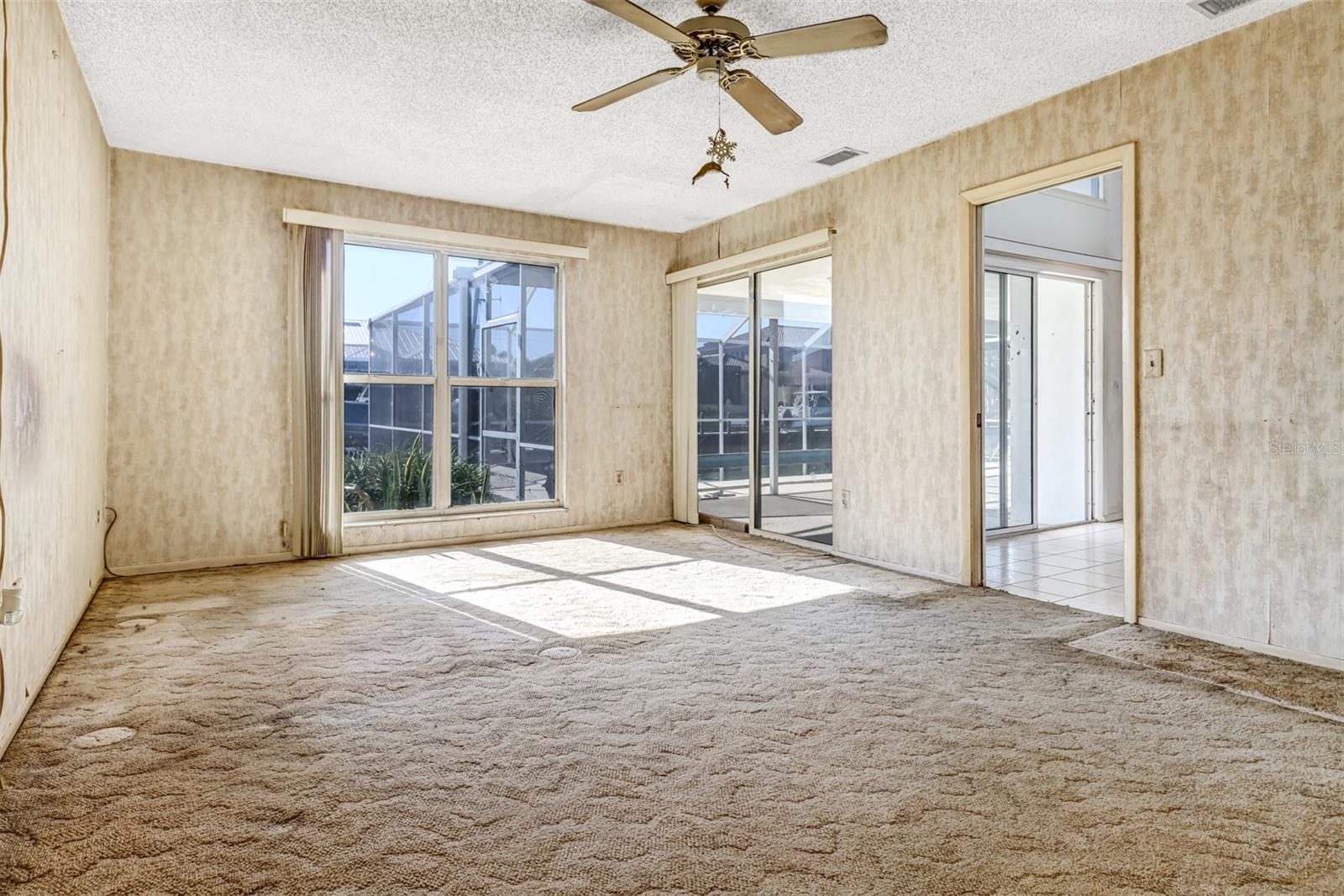 2817 CORAL WAY