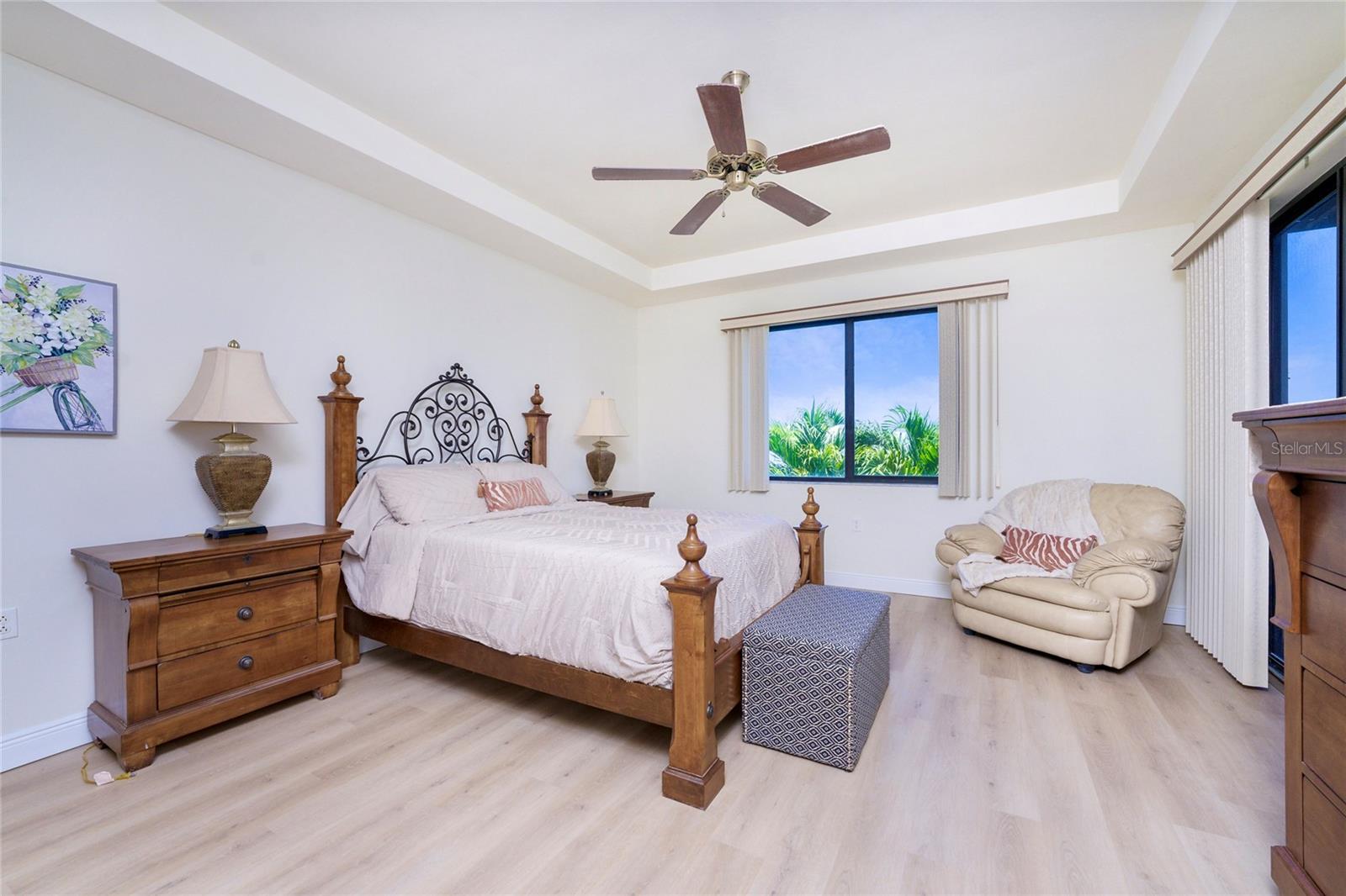 85 VIVANTE BLVD #204