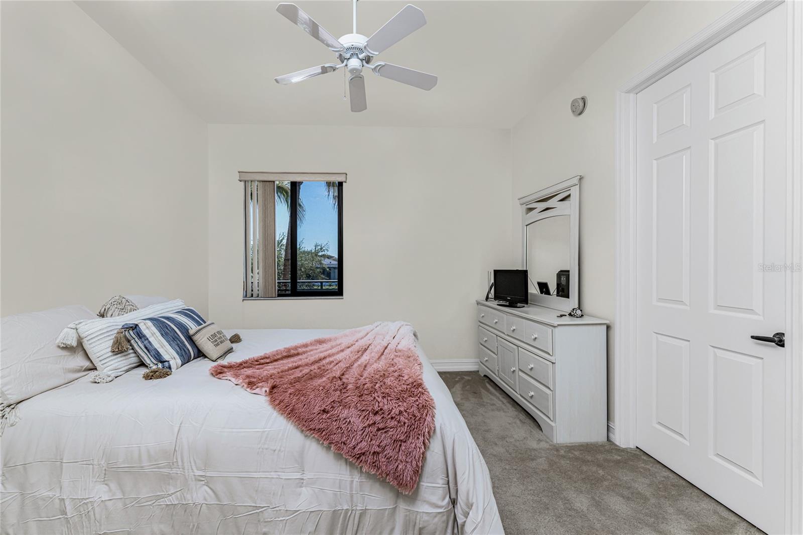 85 VIVANTE BLVD #204