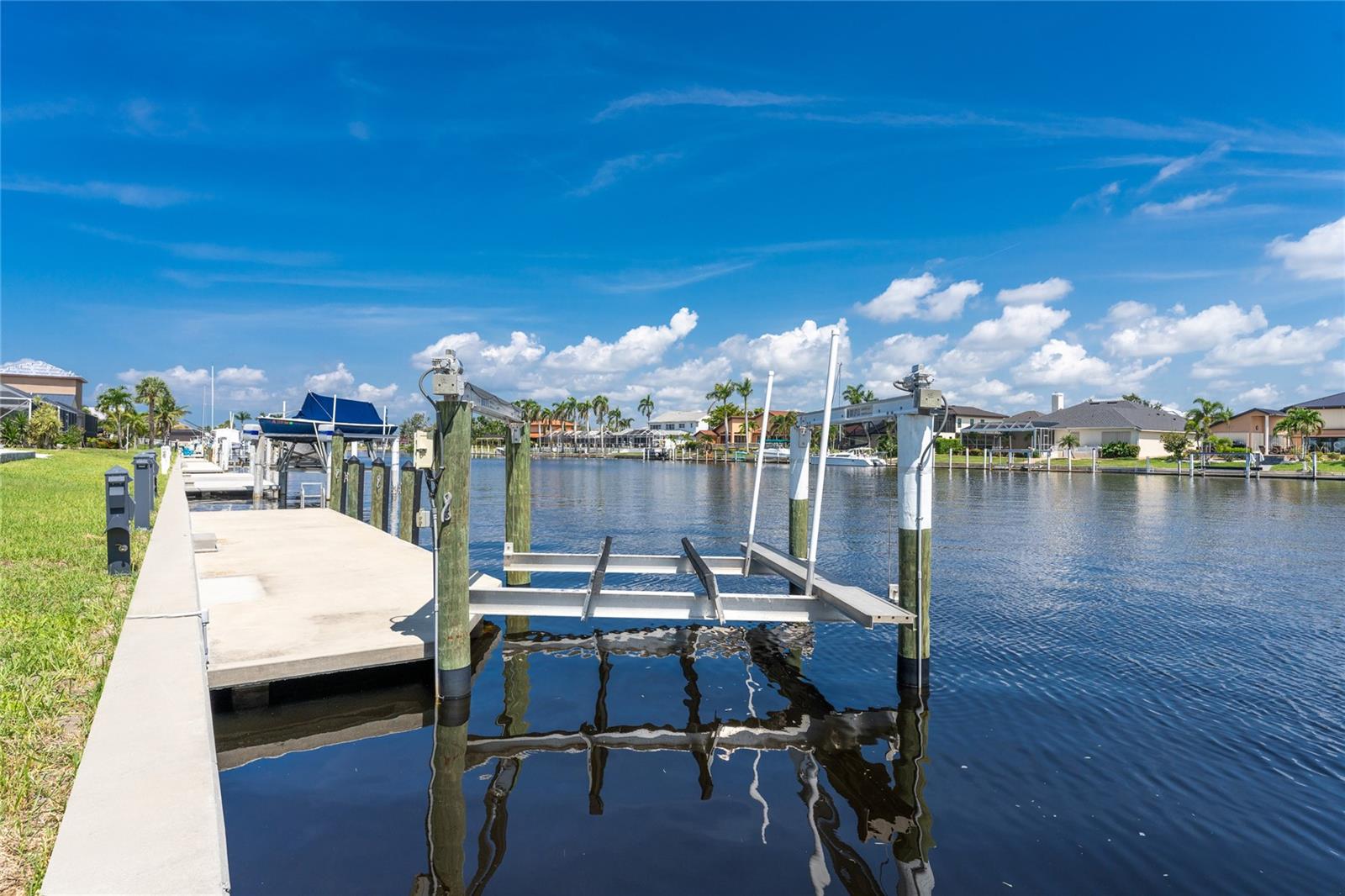 2120 GULFVIEW RD