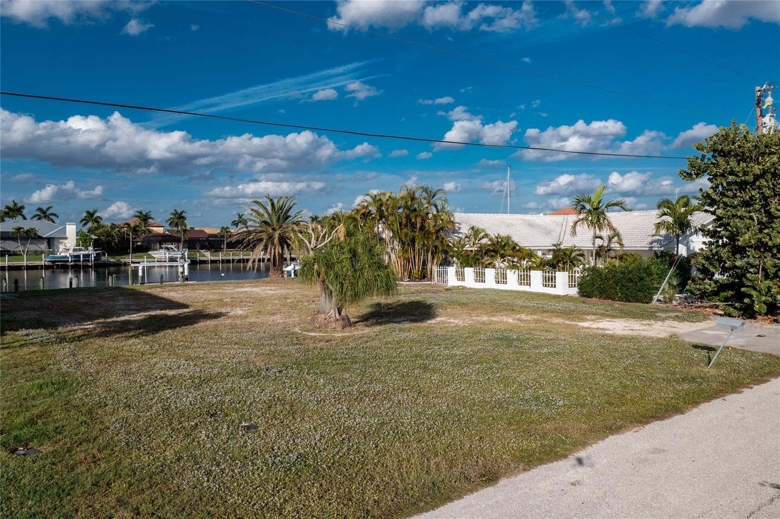 2120 GULFVIEW RD