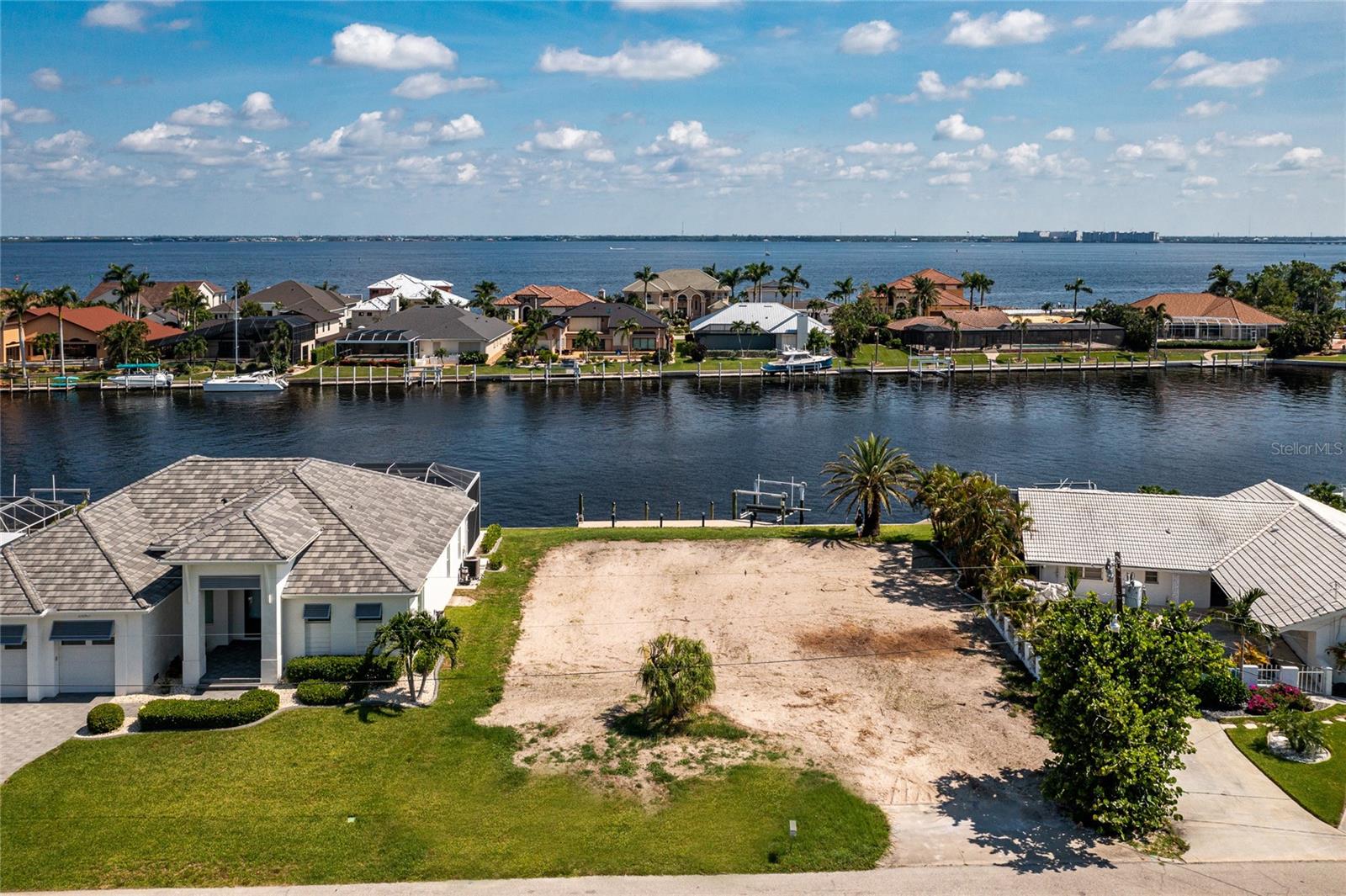 2120 GULFVIEW RD