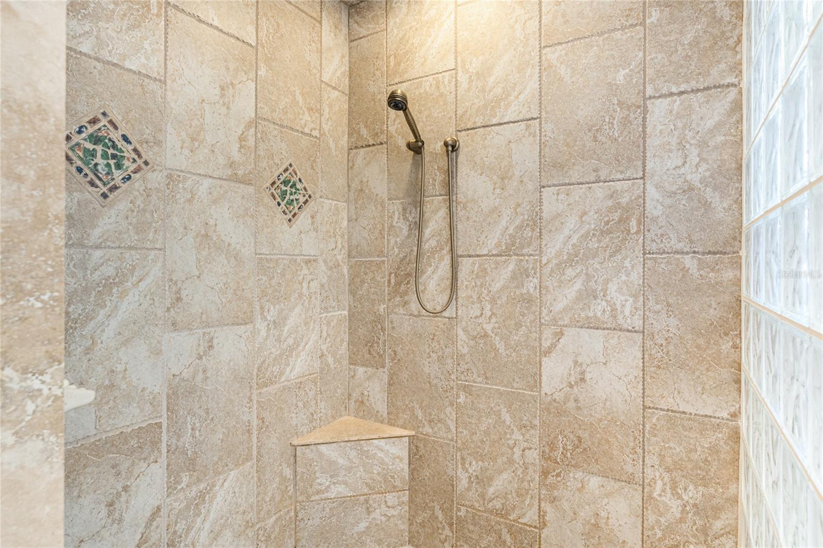2336 VIA VENETO DR
