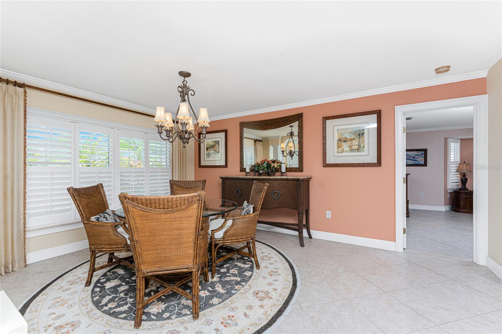 2336 VIA VENETO DR