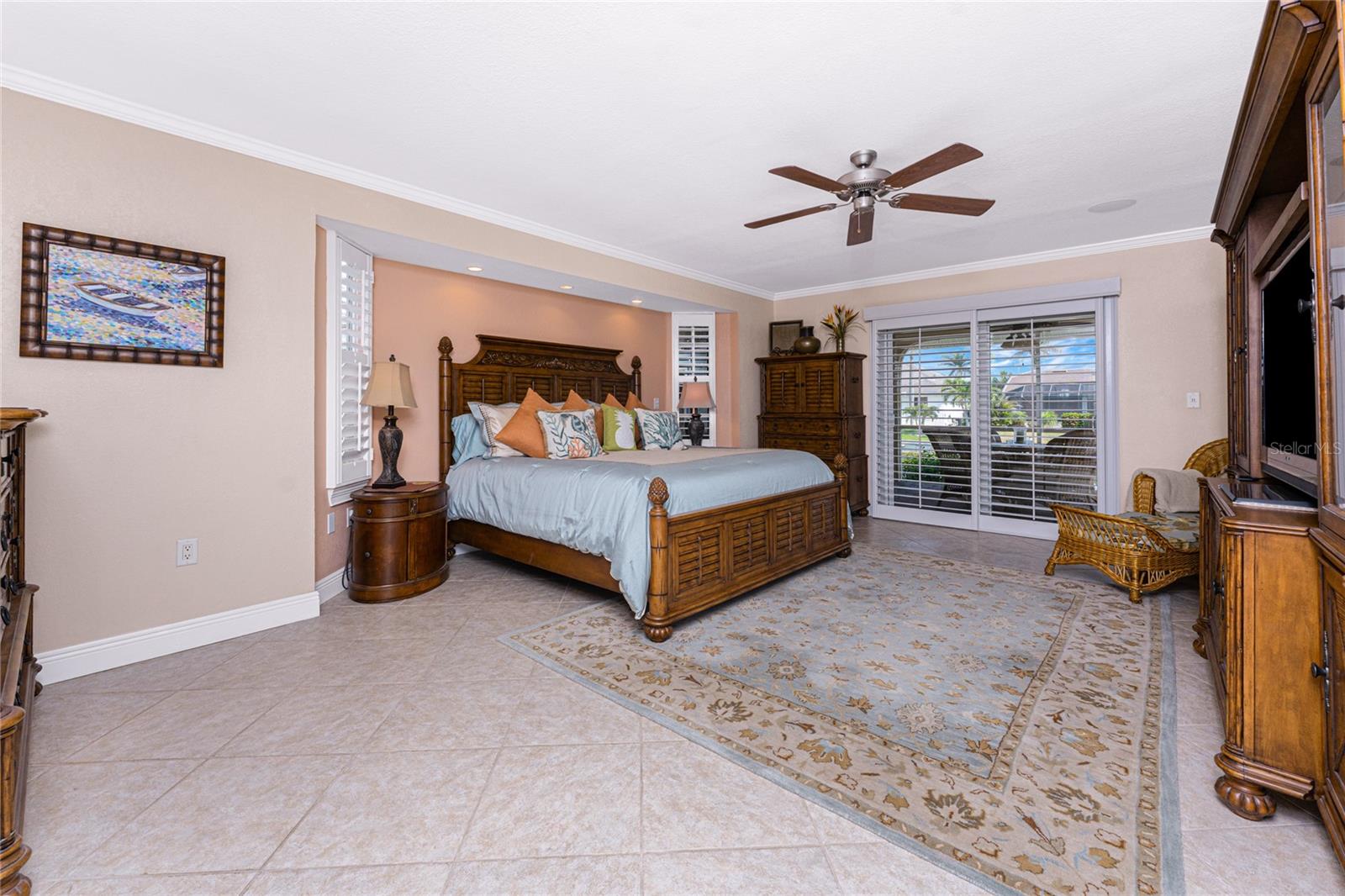 2336 VIA VENETO DR