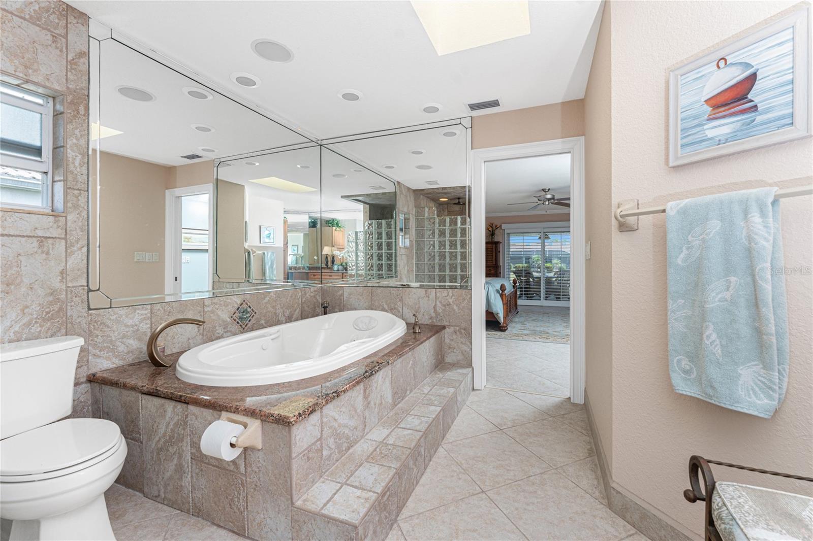 2336 VIA VENETO DR