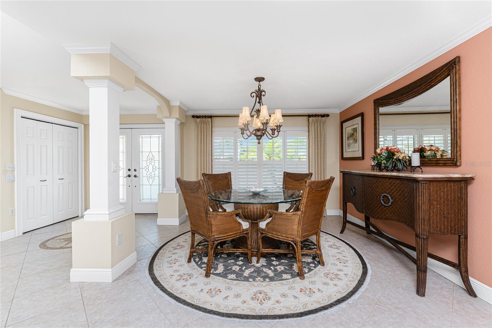 2336 VIA VENETO DR