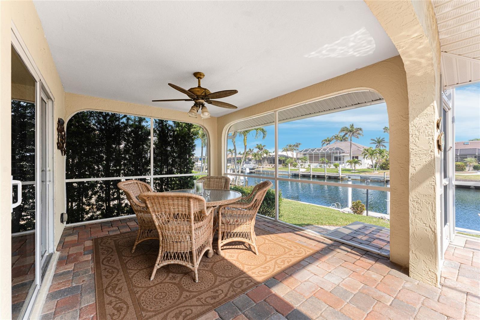 2336 VIA VENETO DR
