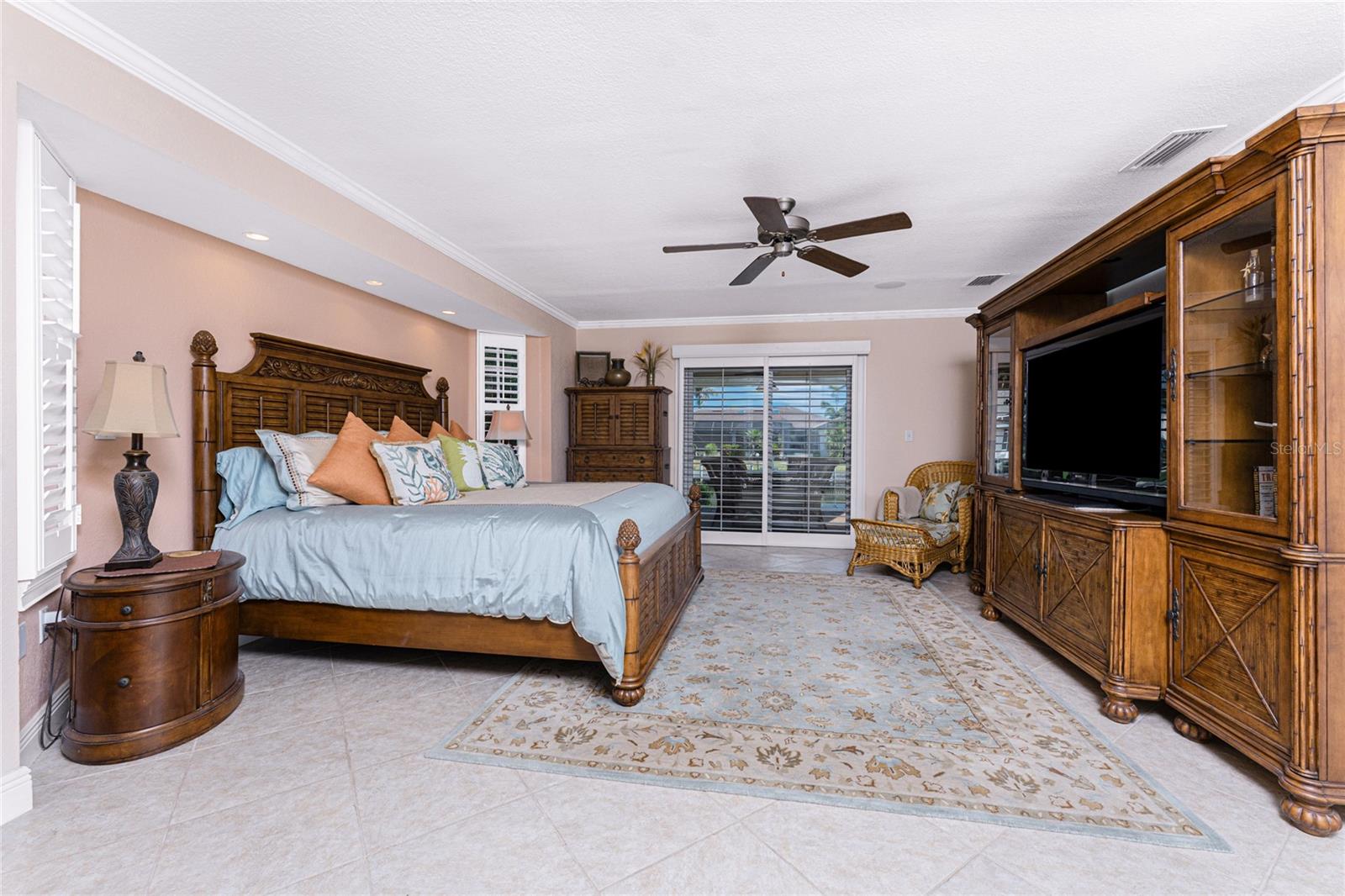 2336 VIA VENETO DR