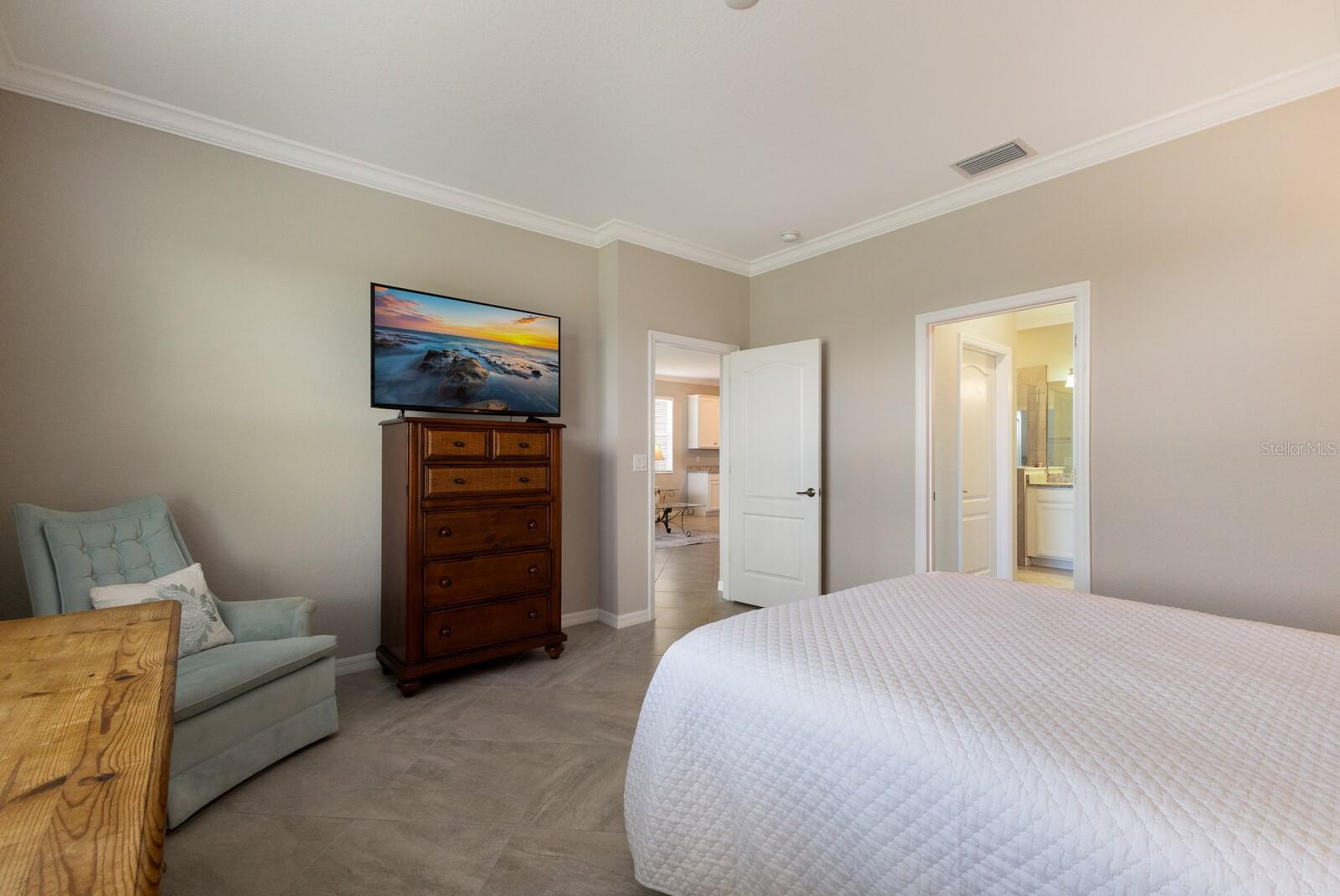 2532 AVOLET CT