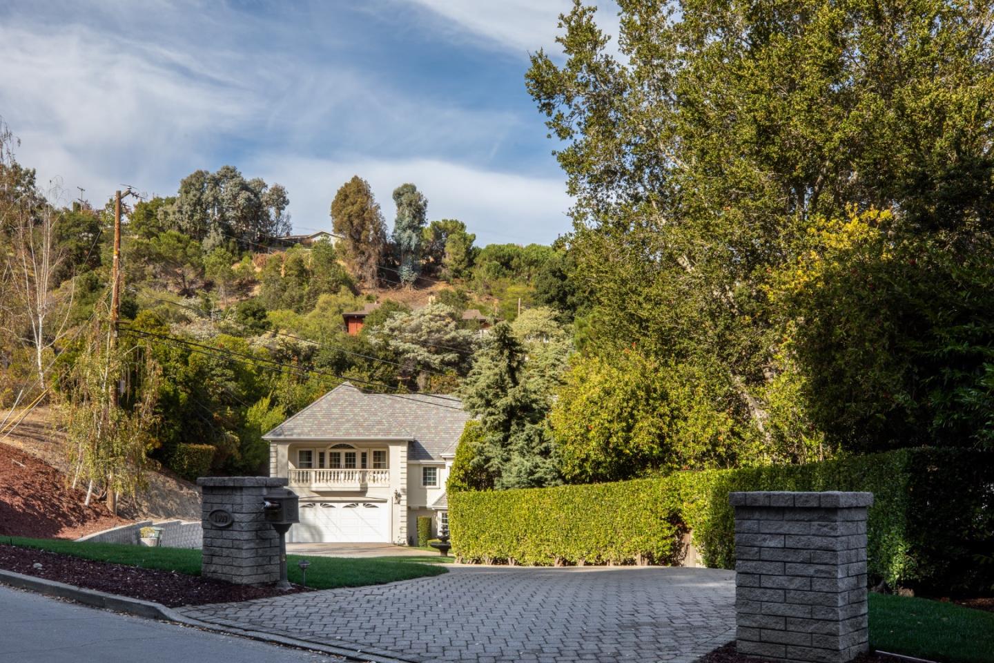 1009 Silver Hill Road