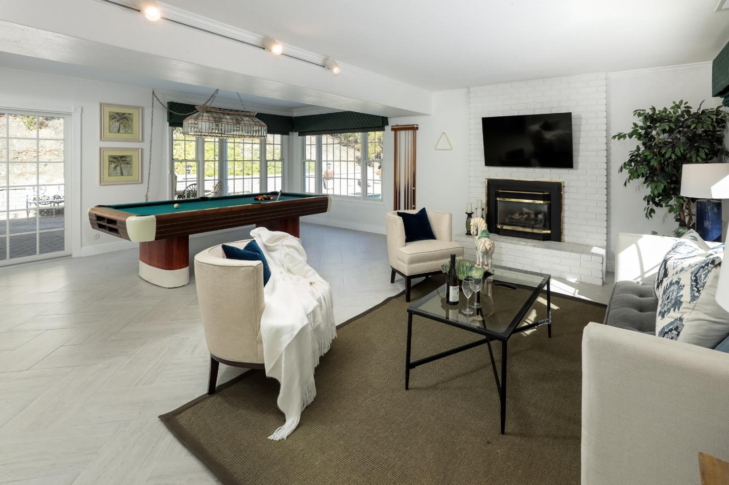 1009 Silver Hill Road