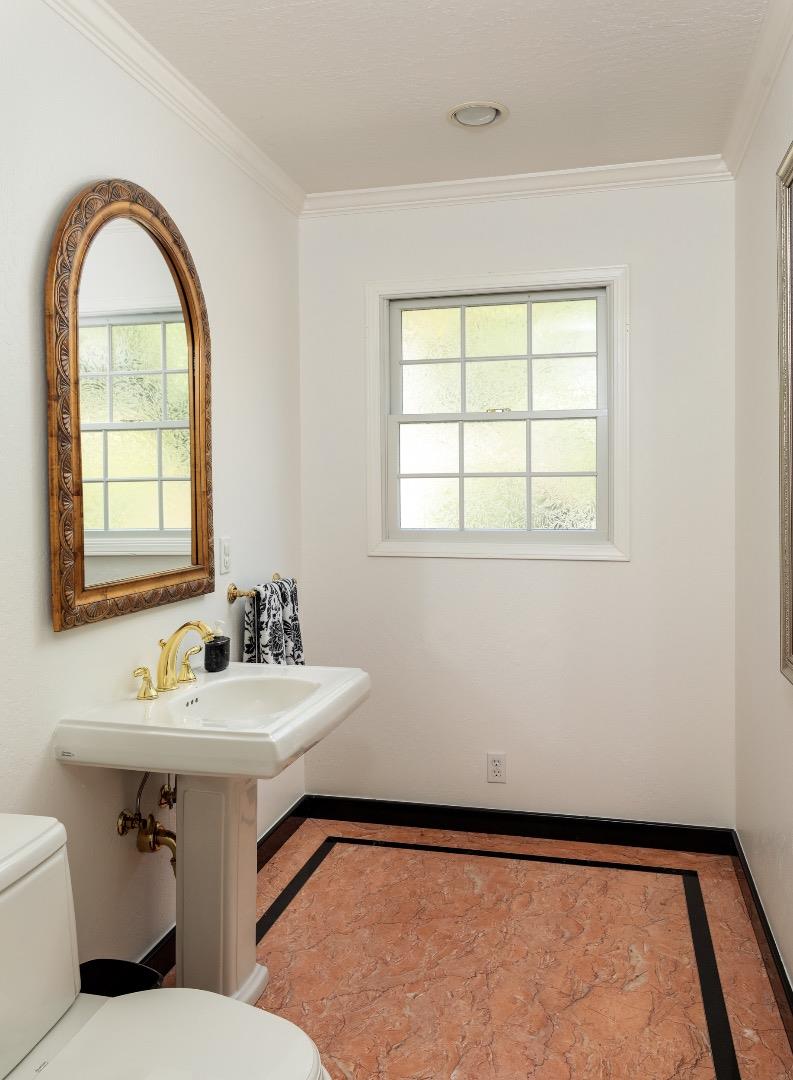 1009 Silver Hill Road