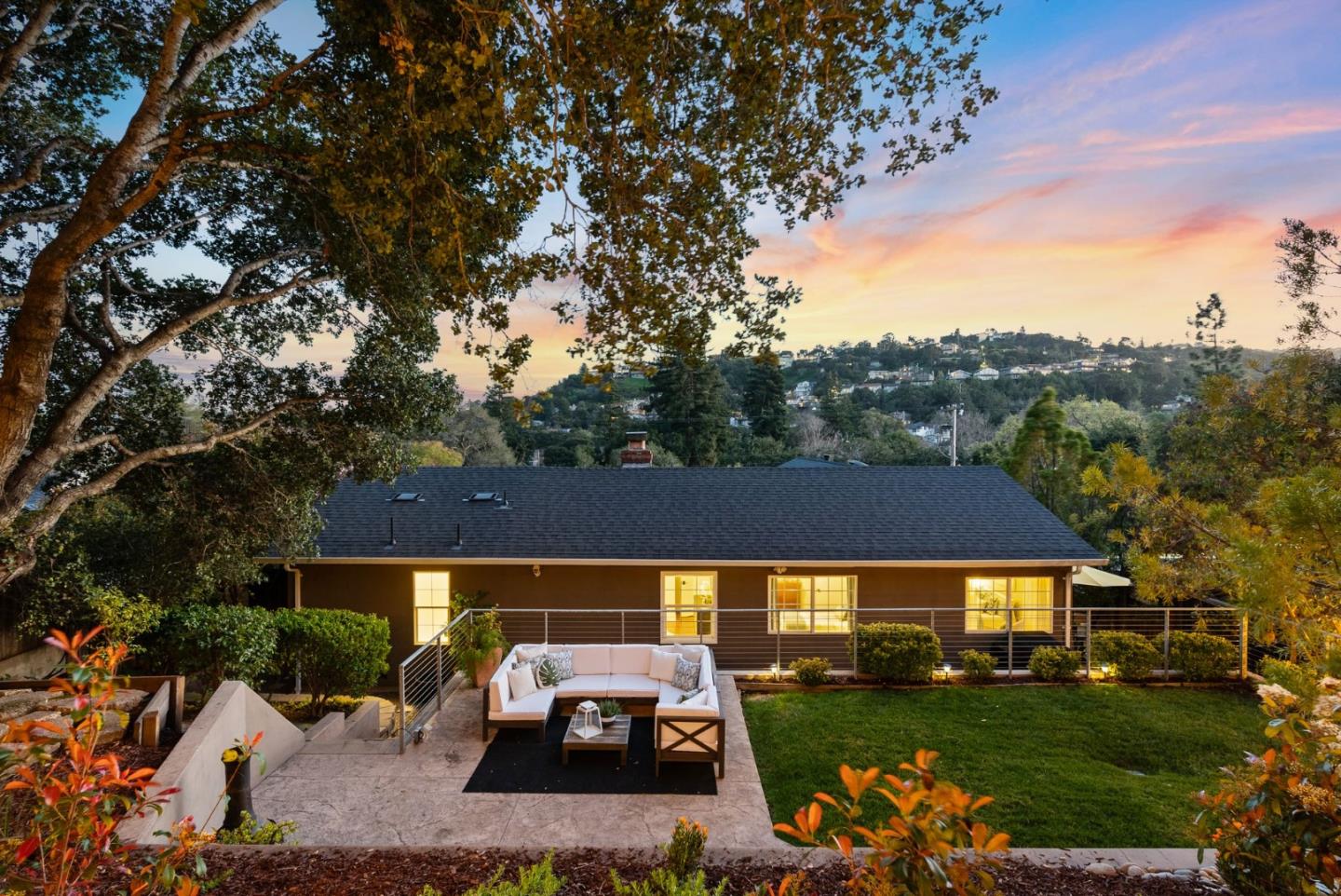 1914 San Carlos Avenue