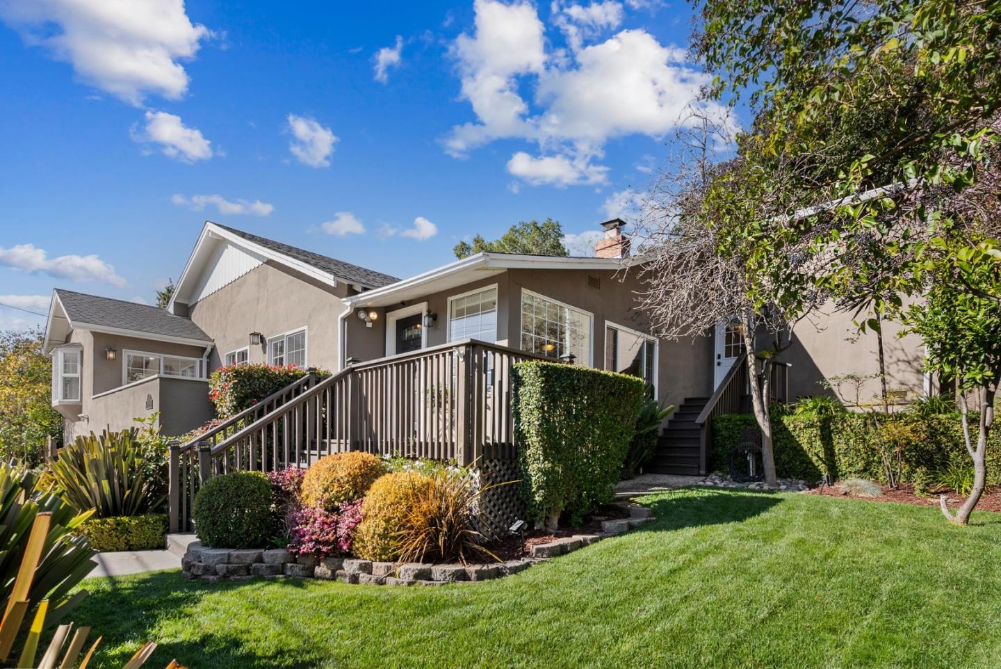 1914 San Carlos Avenue