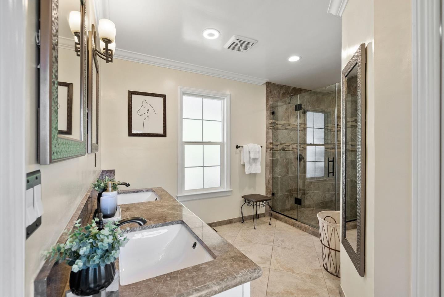 1914 San Carlos Avenue