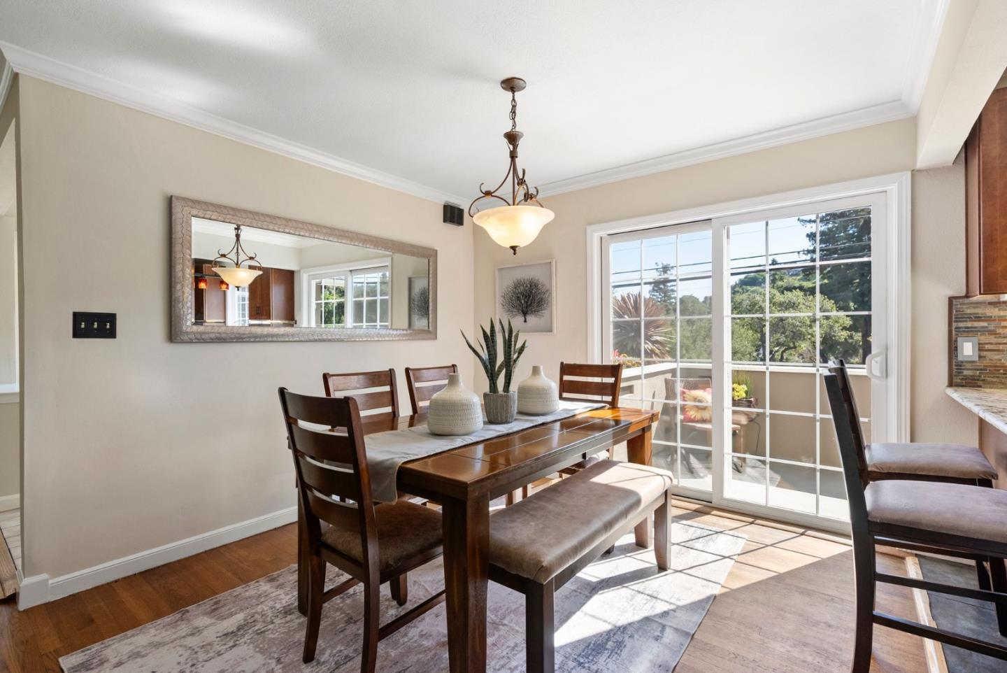 1914 San Carlos Avenue