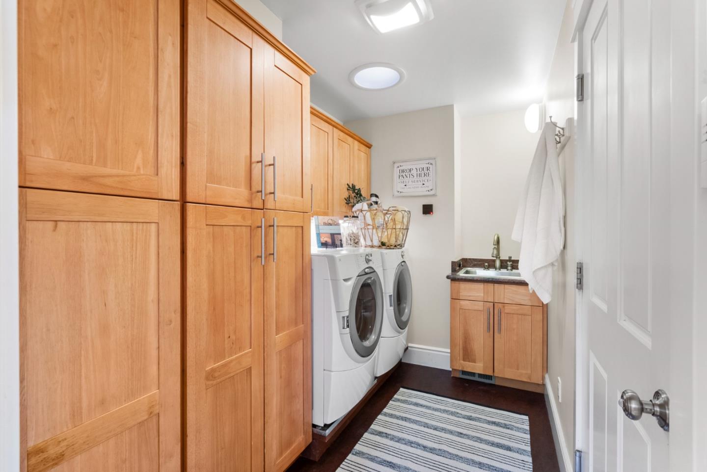 2148 Greenwood Avenue