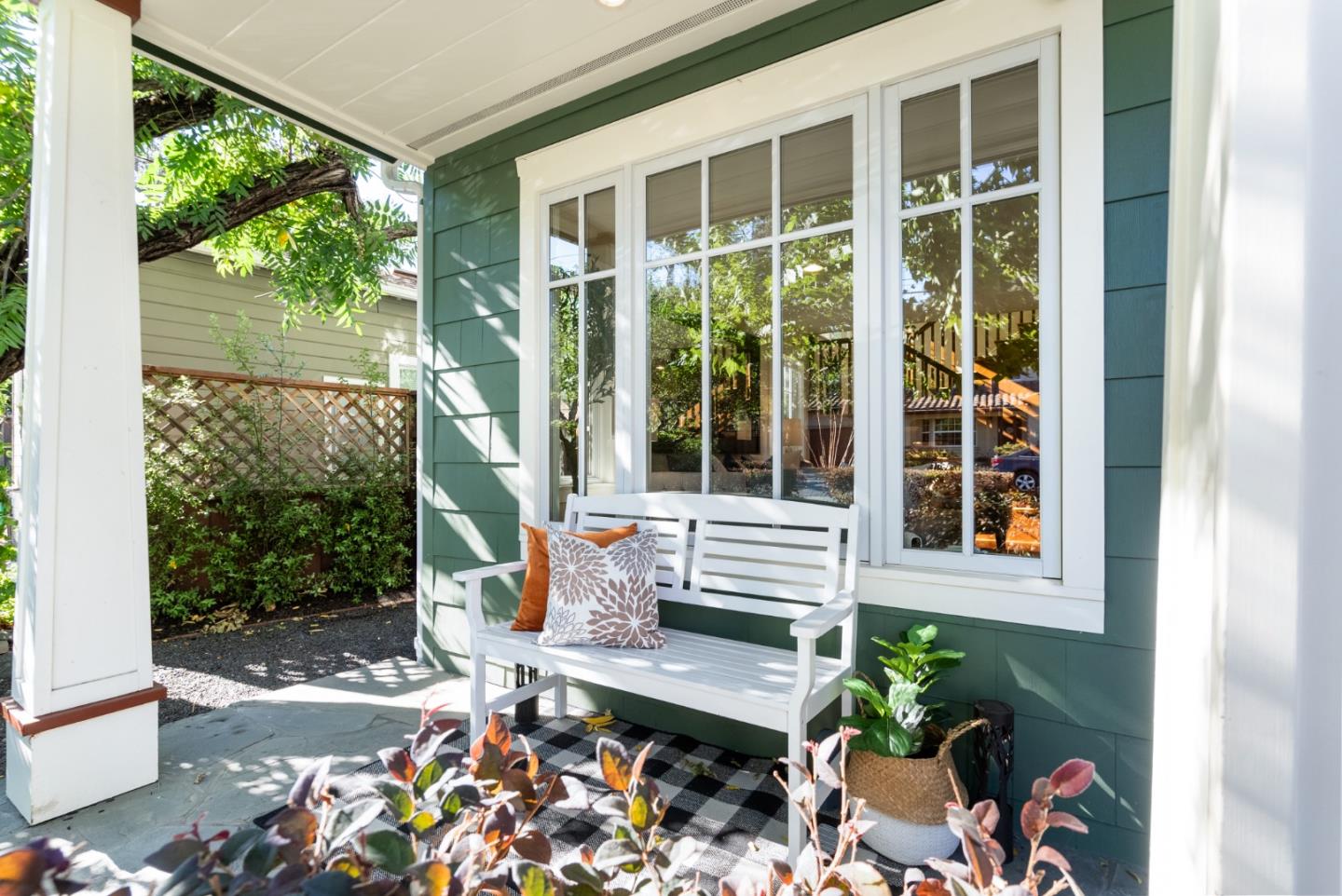 2148 Greenwood Avenue