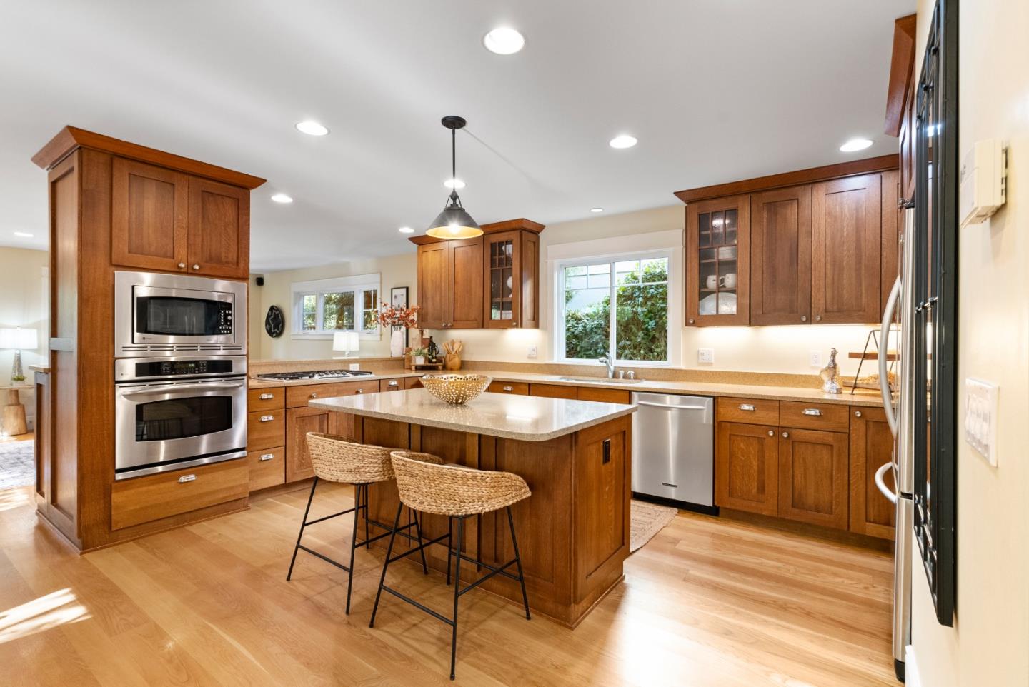 2148 Greenwood Avenue