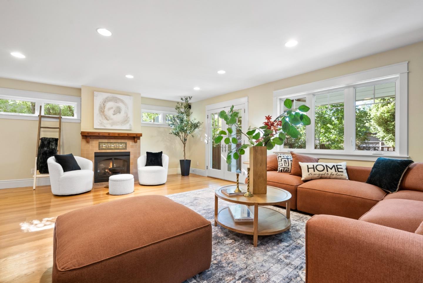 2148 Greenwood Avenue