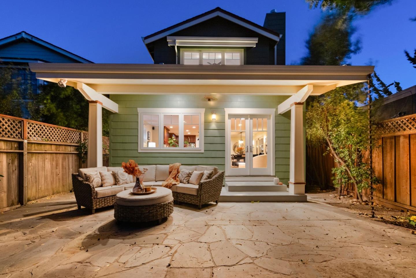 2148 Greenwood Avenue