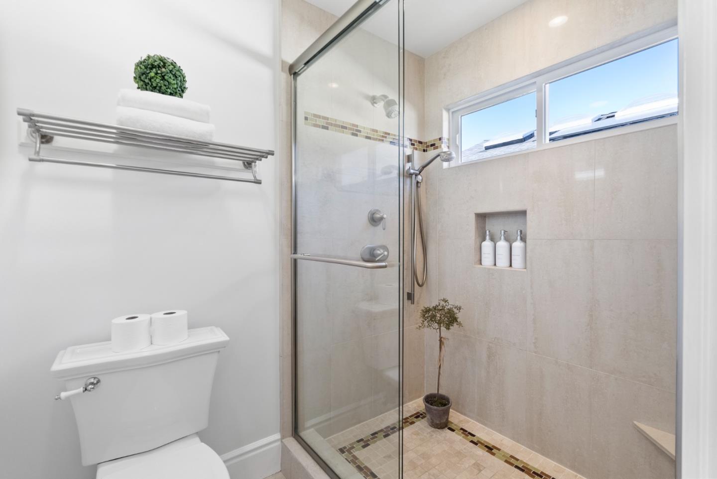 2148 Greenwood Avenue