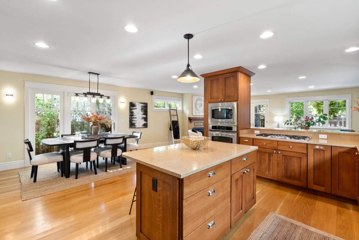 2148 Greenwood Avenue