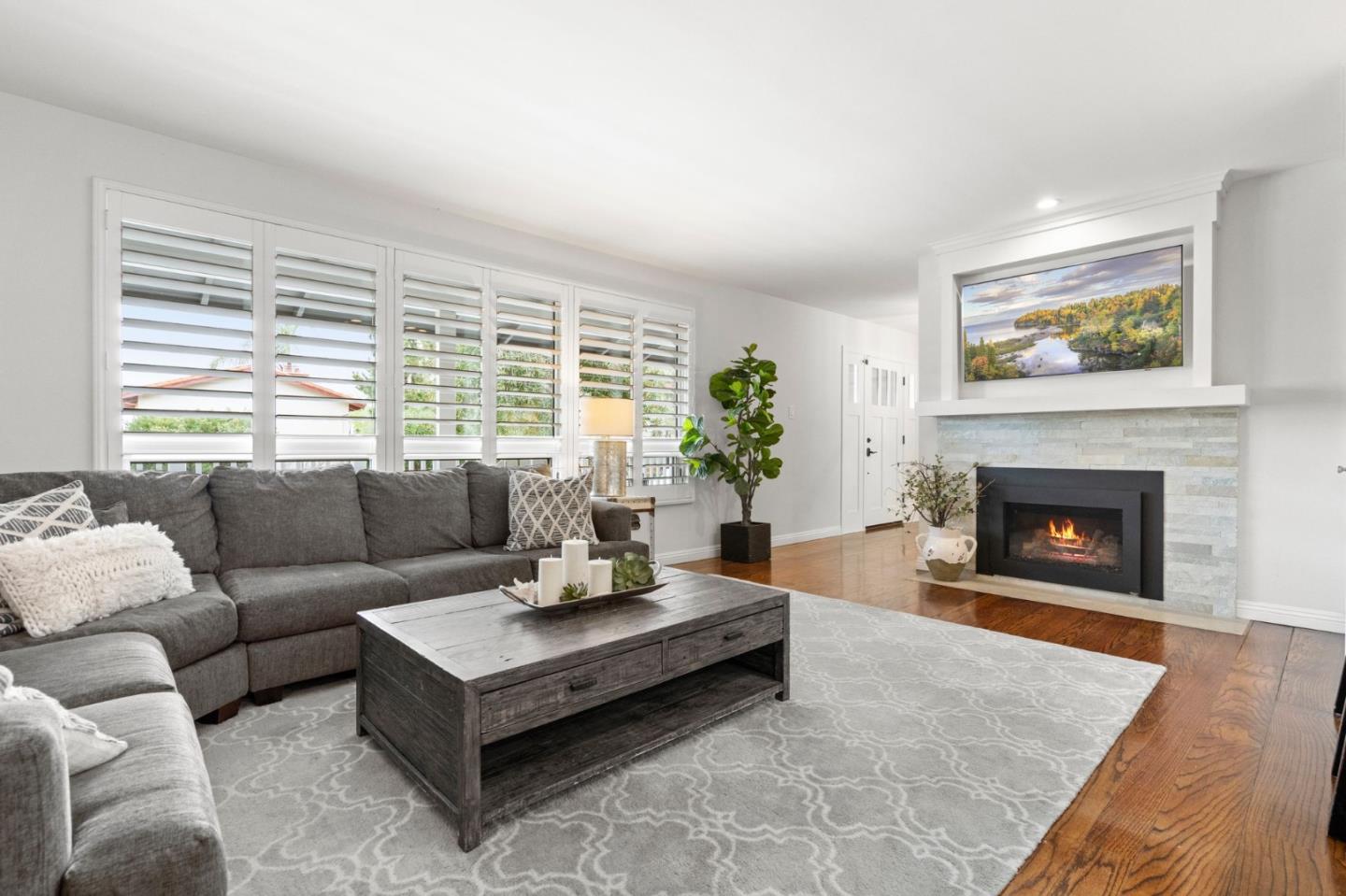 701 Sunset Drive