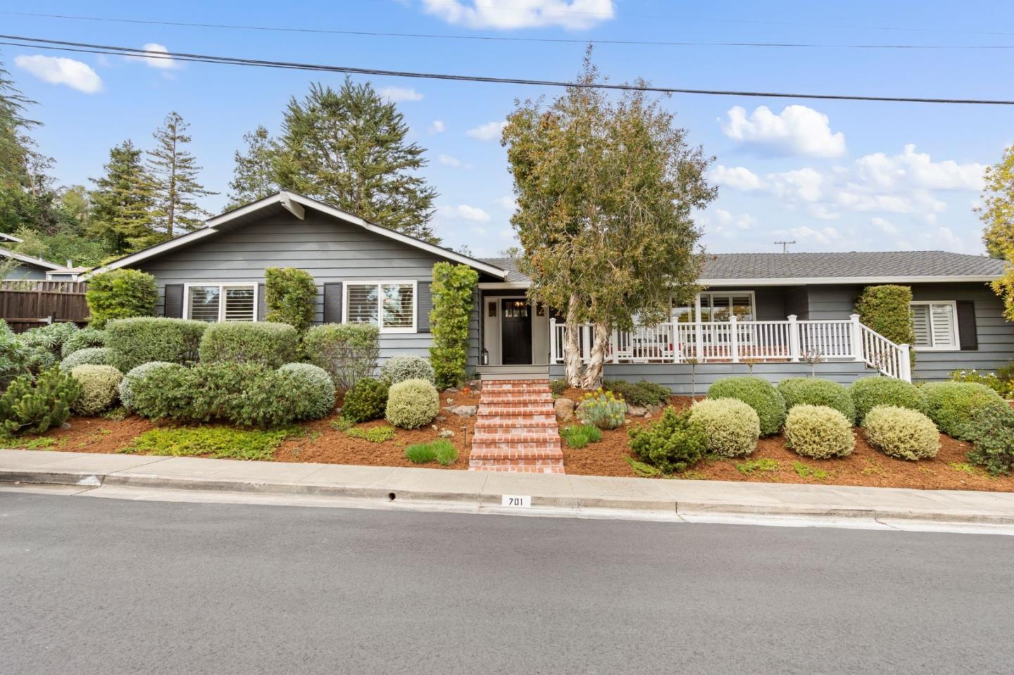 701 Sunset Drive