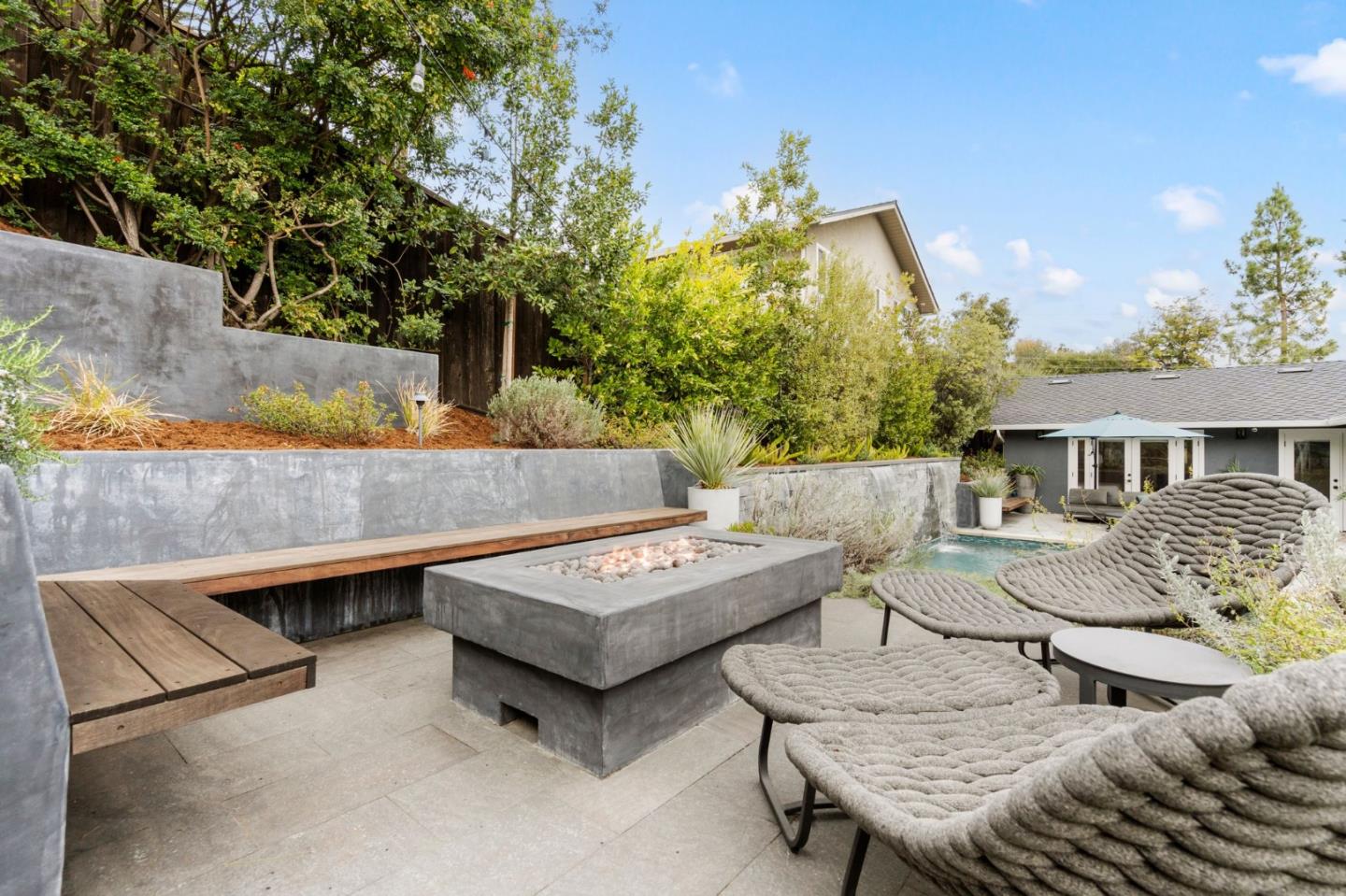 701 Sunset Drive