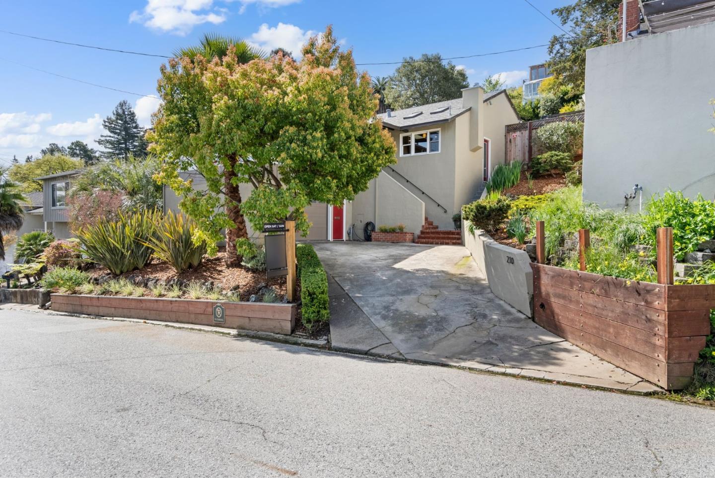 210 Sycamore Street