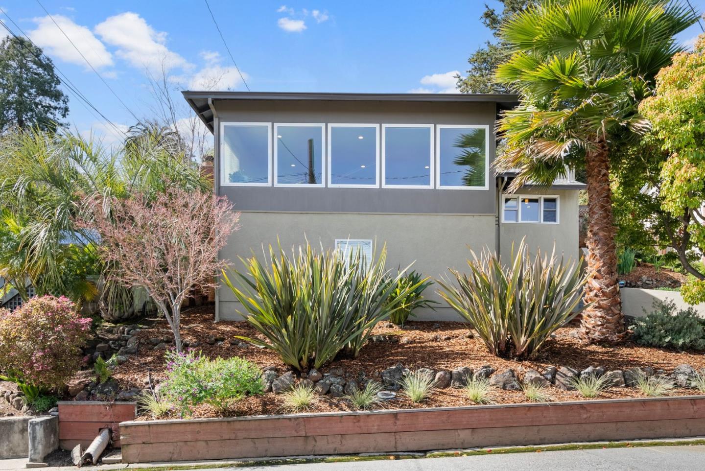 210 Sycamore Street