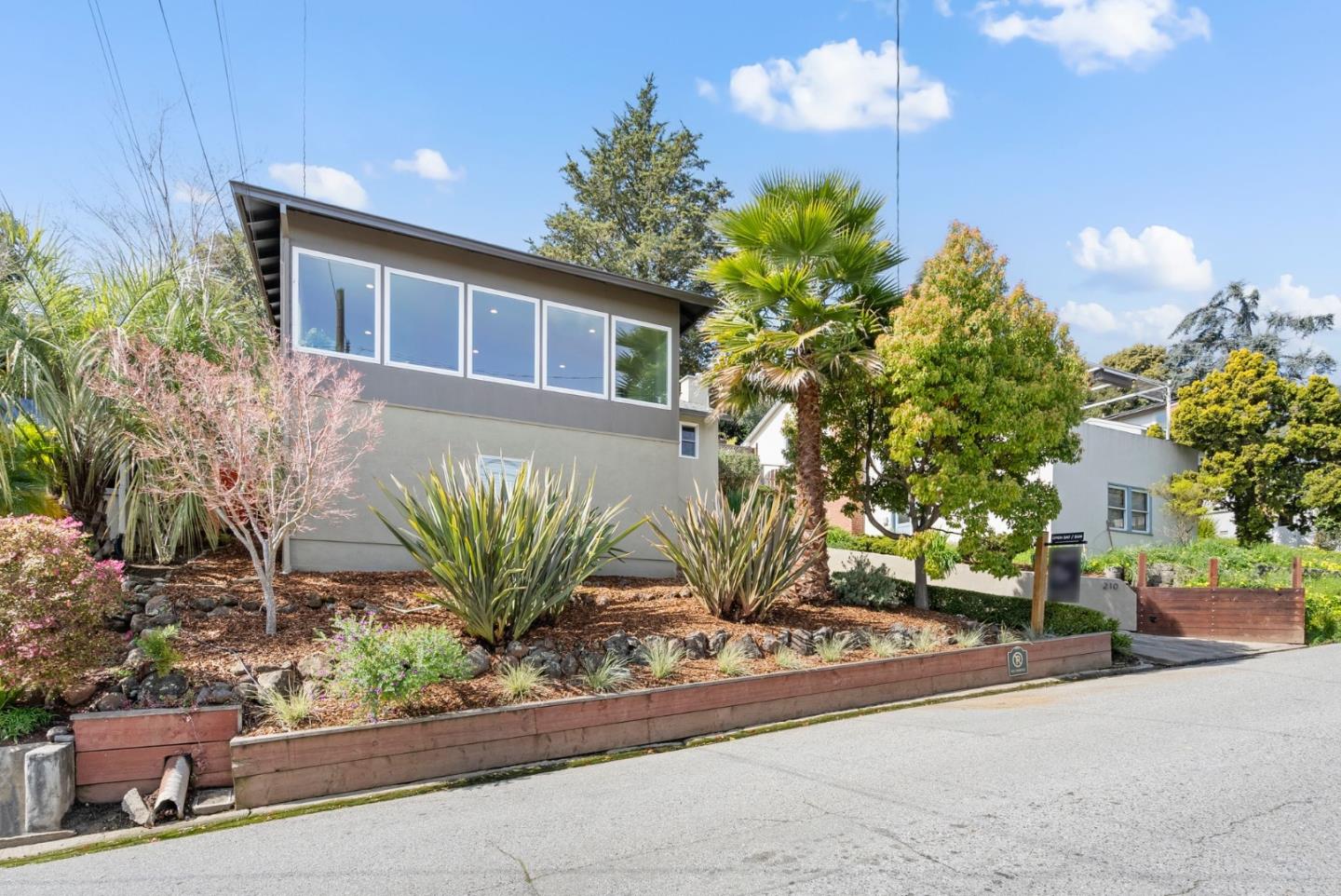 210 Sycamore Street