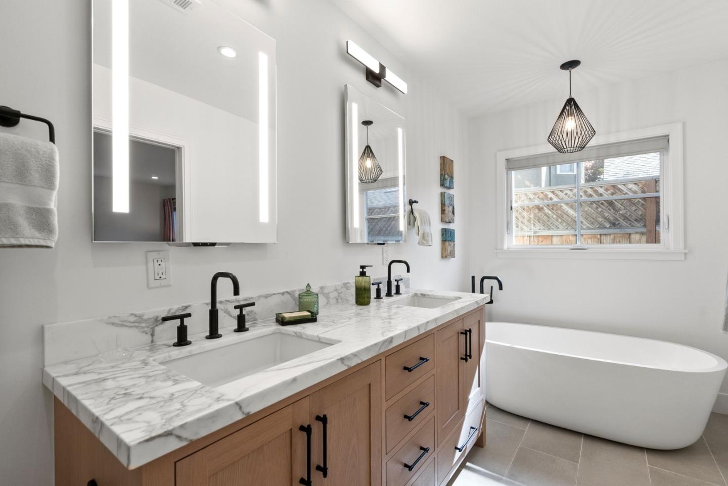 1956 Eucalyptus Avenue