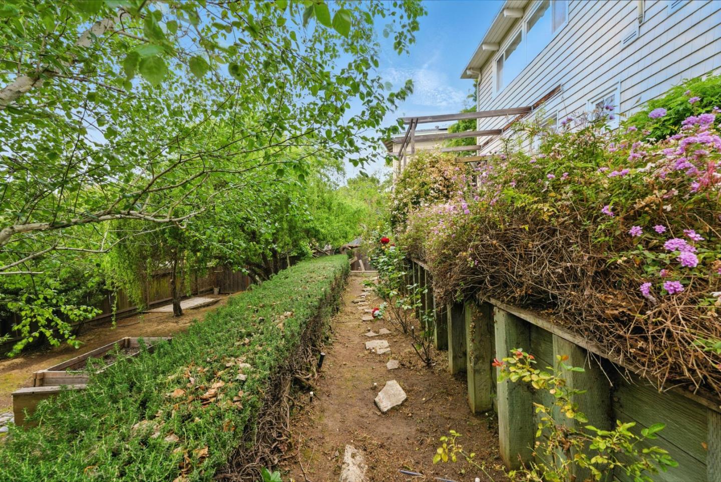 46 Hilltop Drive