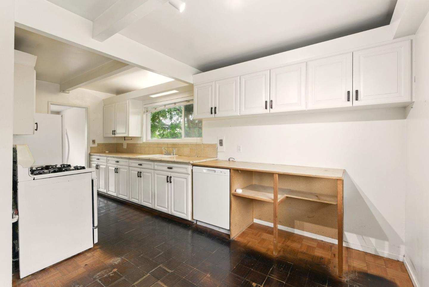 46 Hilltop Drive