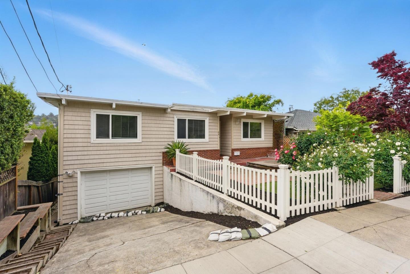 46 Hilltop Drive