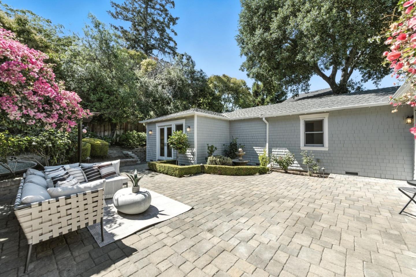 472 Emerald Avenue