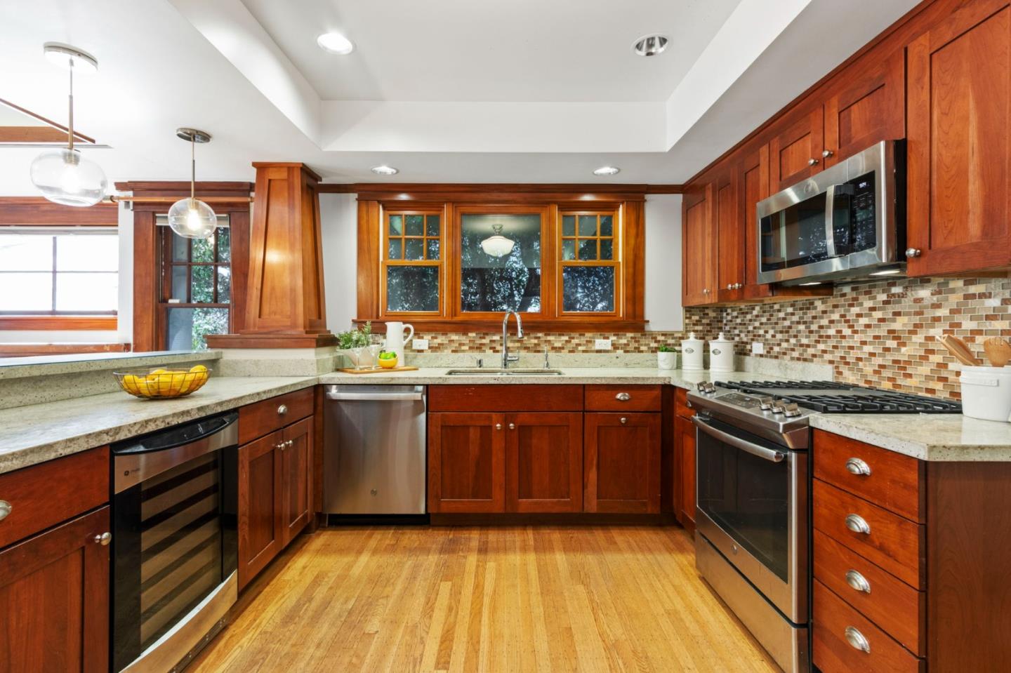 221 Grand Street