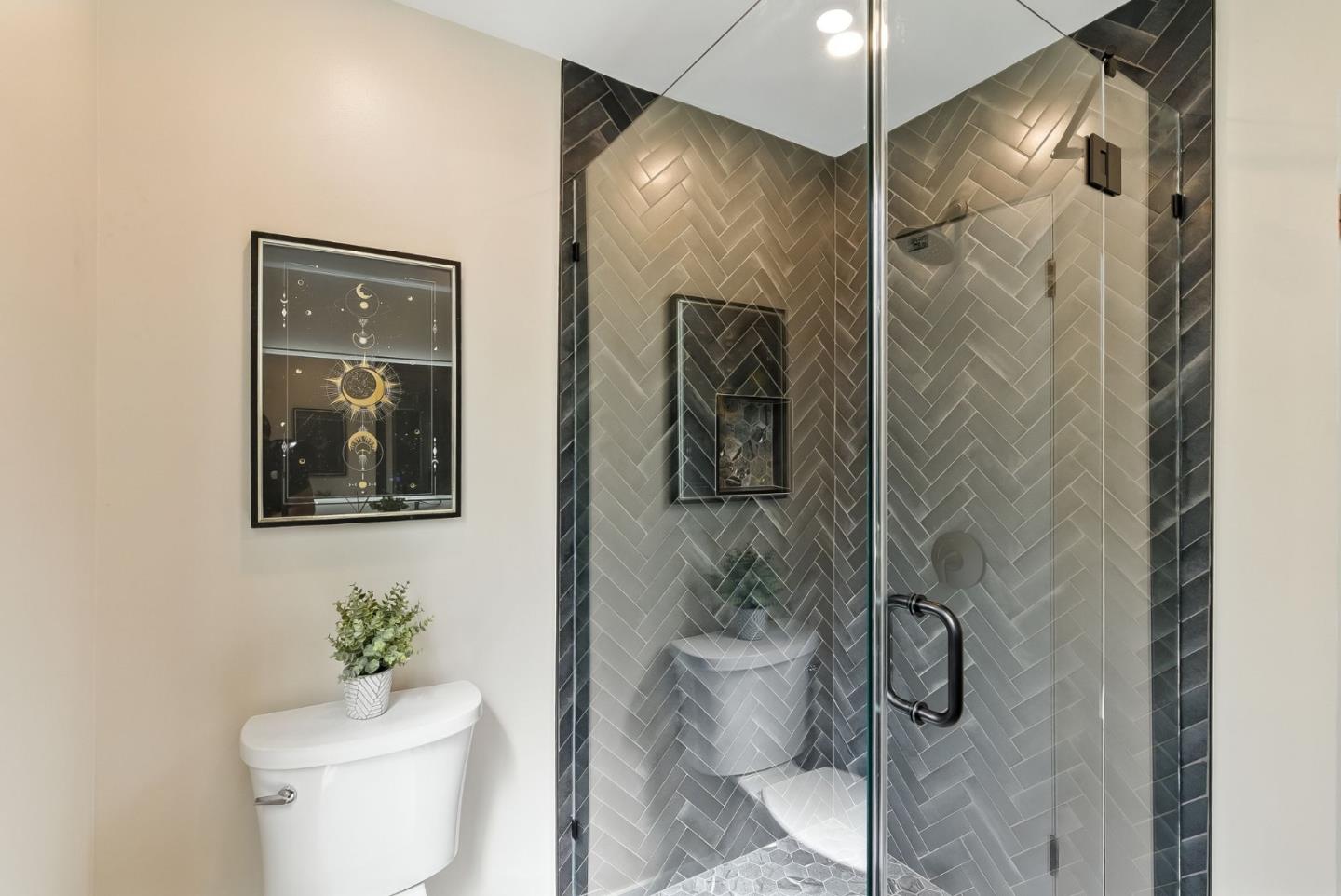 3909 Pepper Tree Court