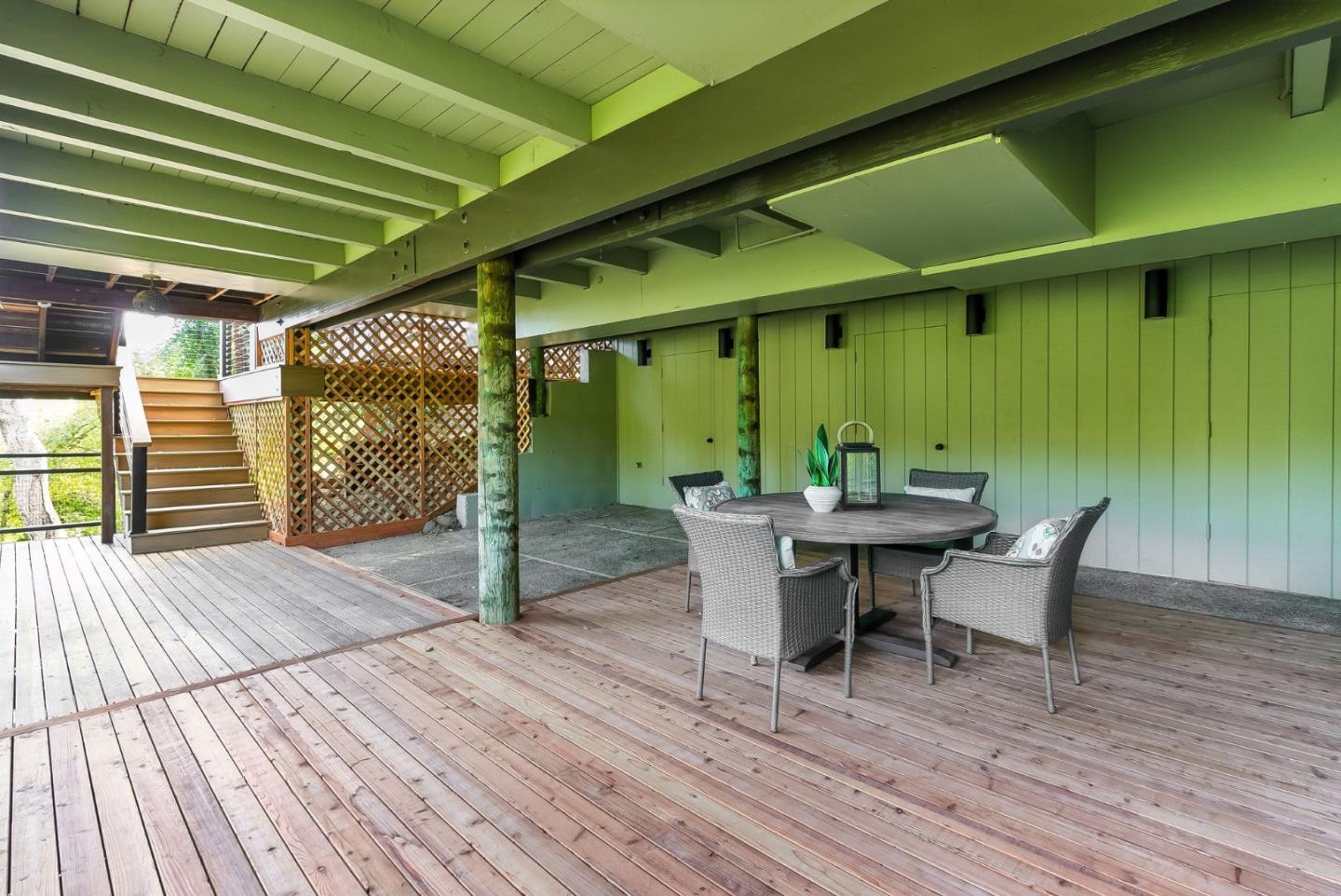 3909 Pepper Tree Court