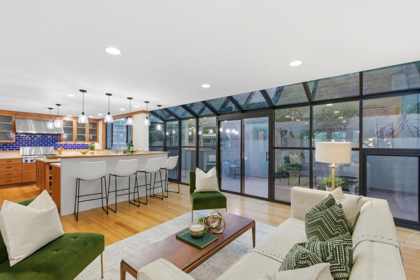 1700 Valley View Avenue