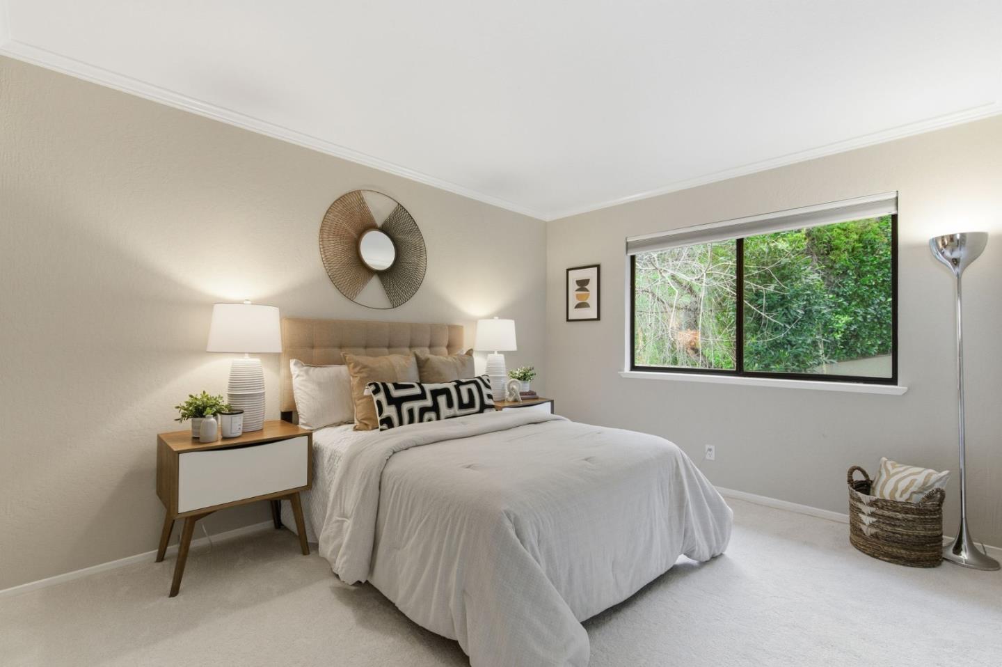 1700 Valley View Avenue