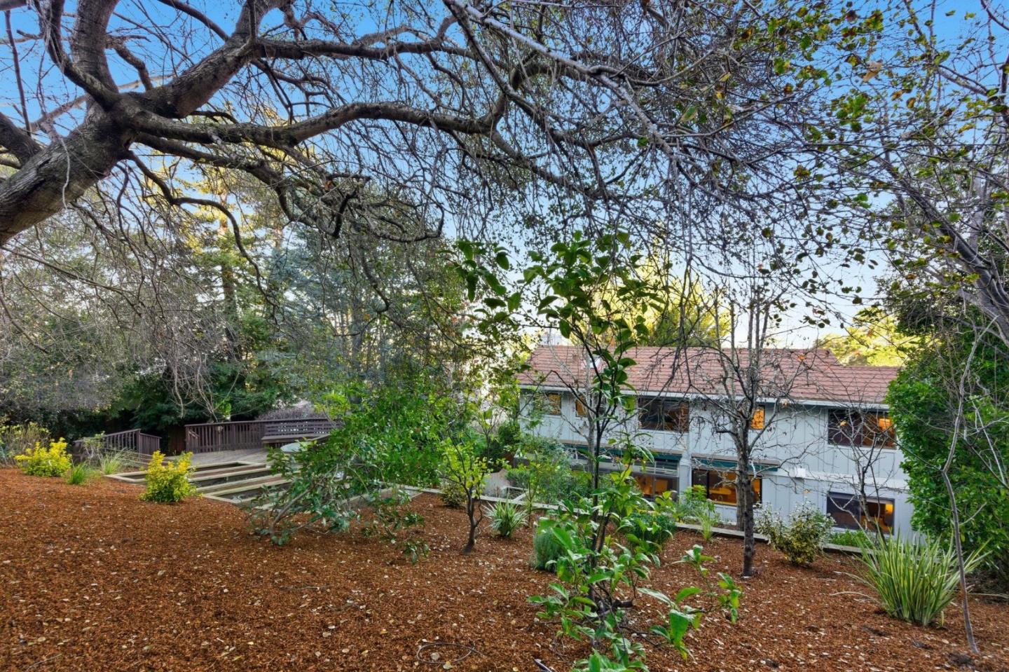 1700 Valley View Avenue