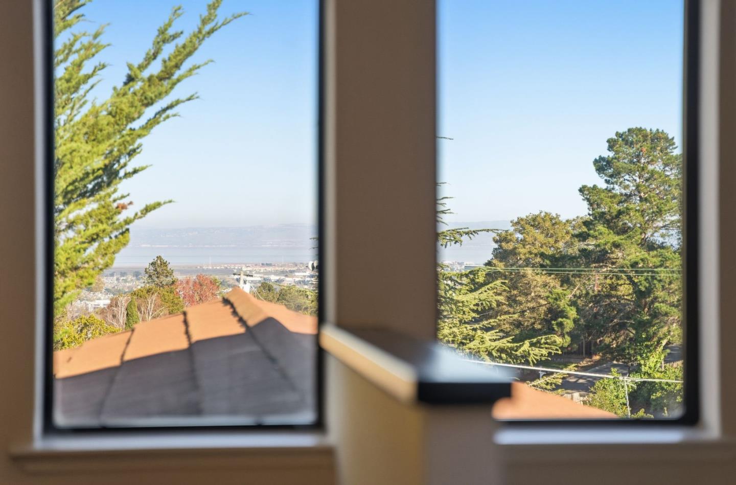 1700 Valley View Avenue