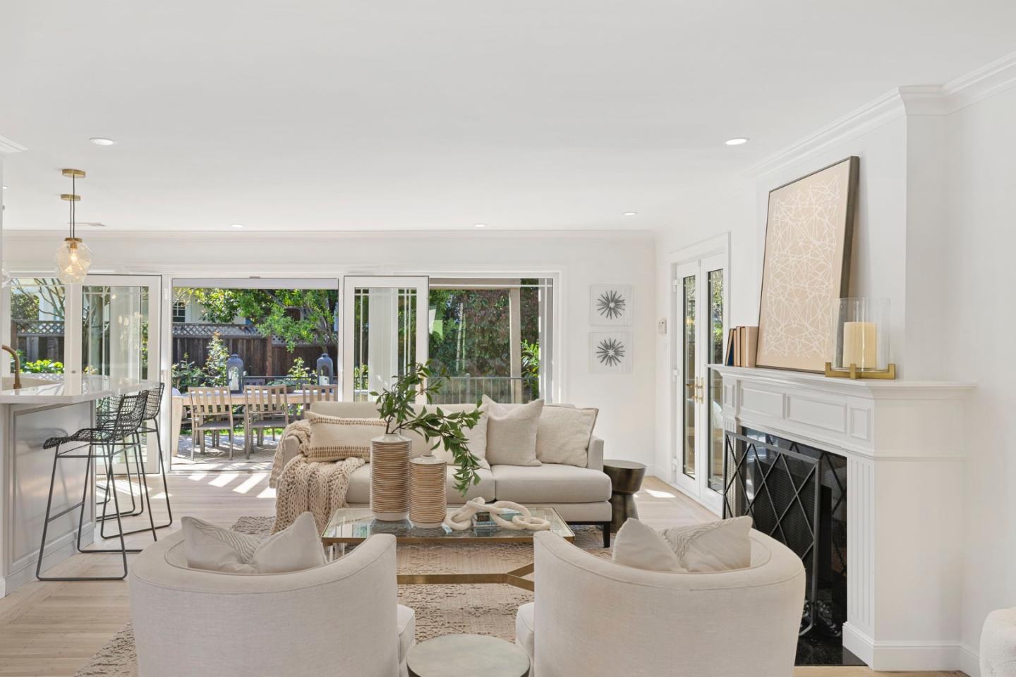 6 El Sereno Drive