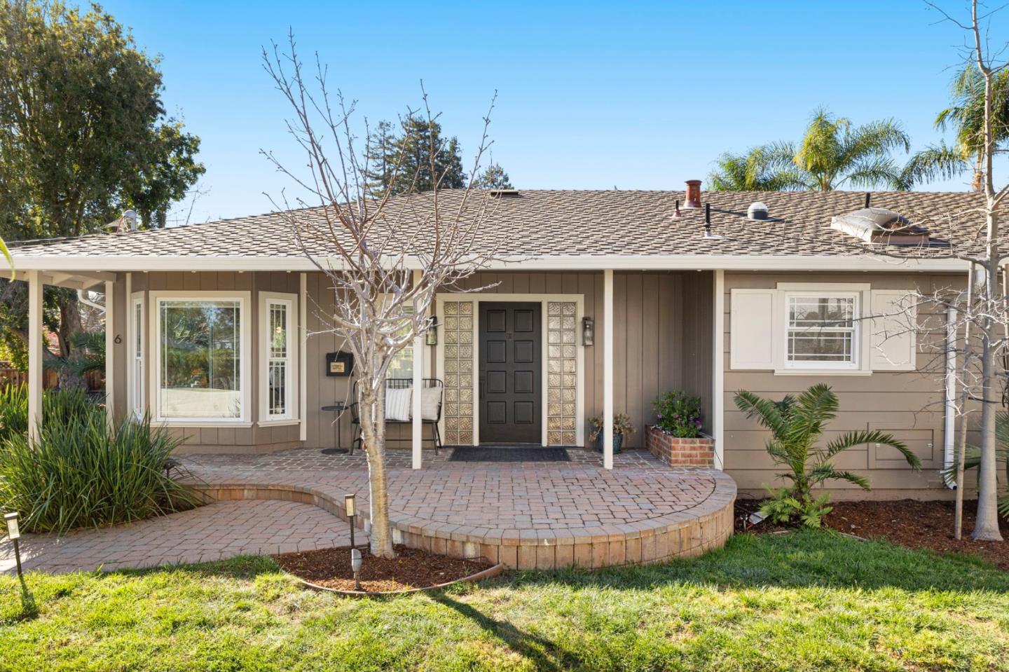 6 El Sereno Drive