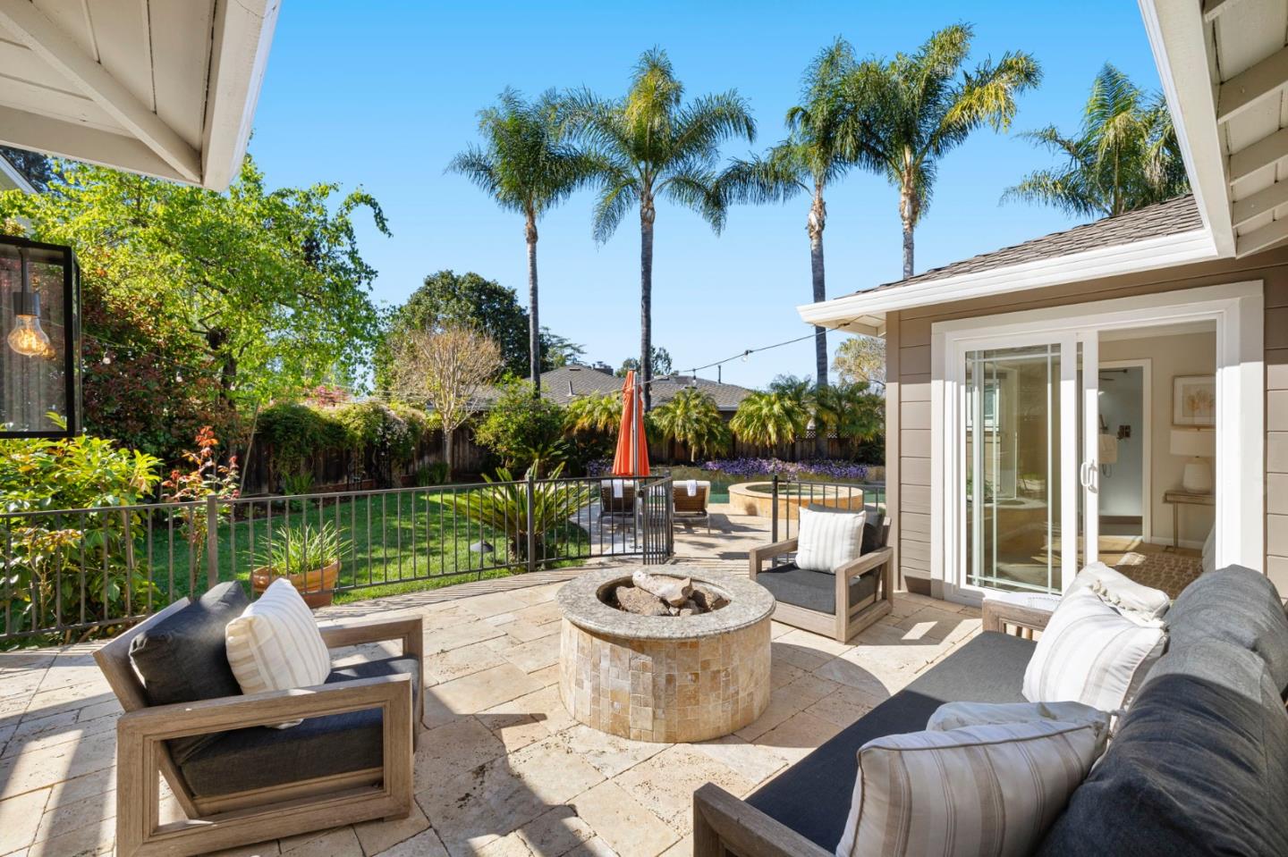 6 El Sereno Drive